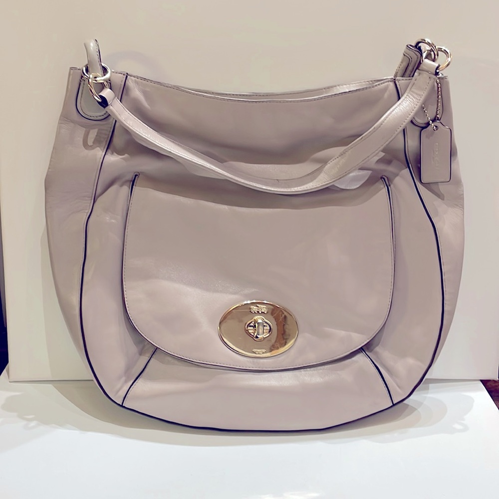 🌺 COACH 34656 🌺 CHALK SMOOTH LEATHER CIRCLE HOBO